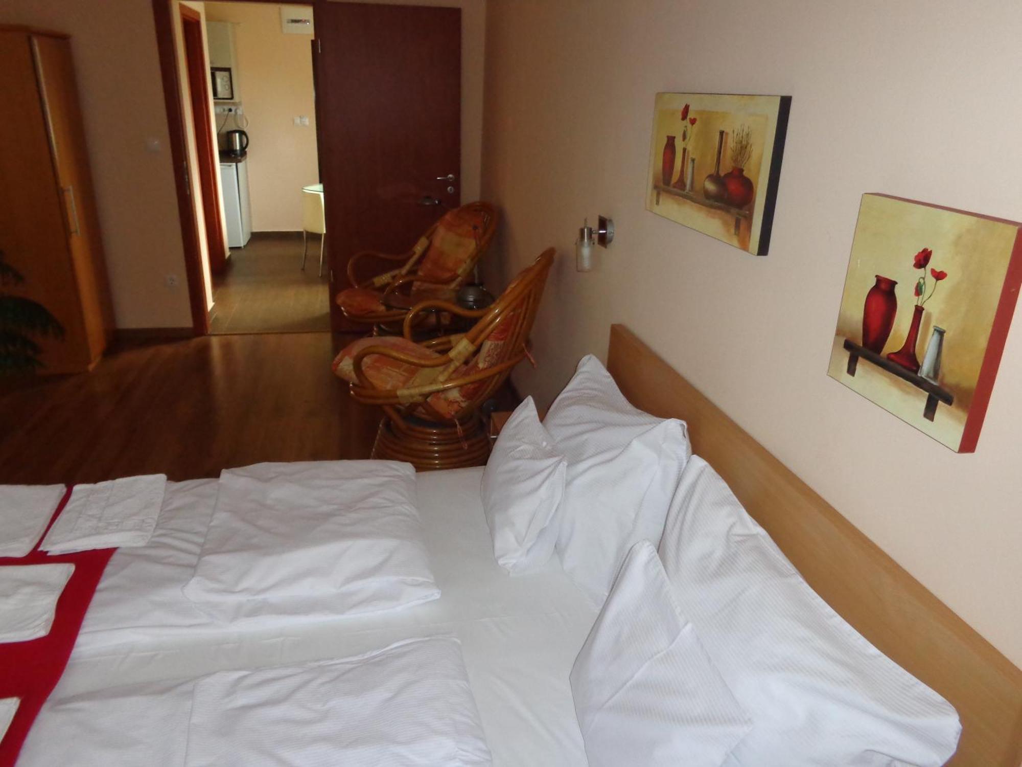 Nyirfa Apartmanhaz